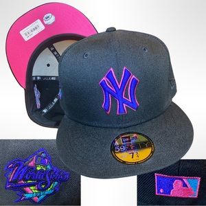 New Era Yankees fitted hat - 1998 World Series - Hat of the month club - 7 3/4th